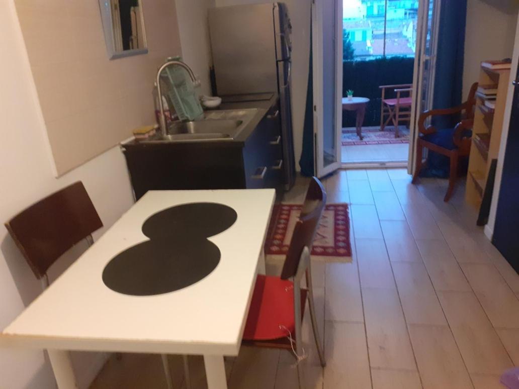 Appartement Calme Avec Terrasse Marseille Bagian luar foto