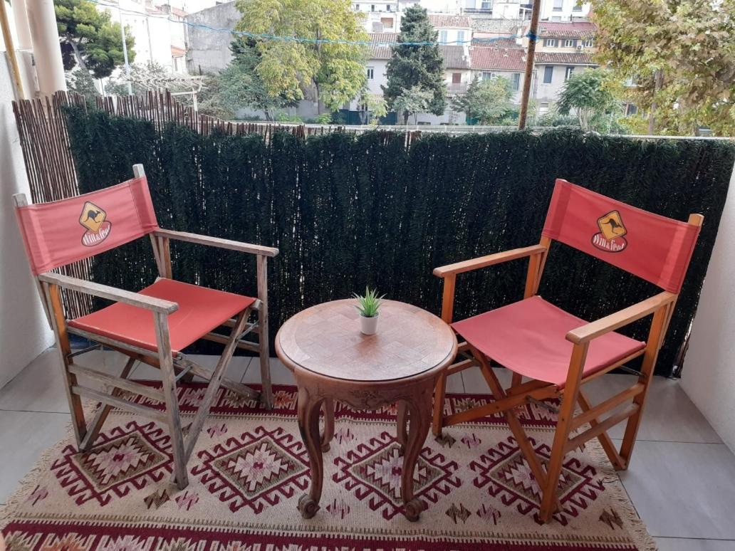 Appartement Calme Avec Terrasse Marseille Bagian luar foto